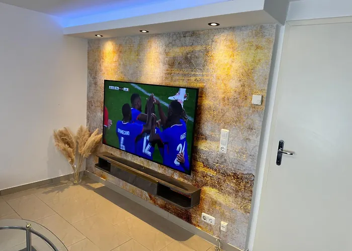 - Next To Frankfurt Apartman *